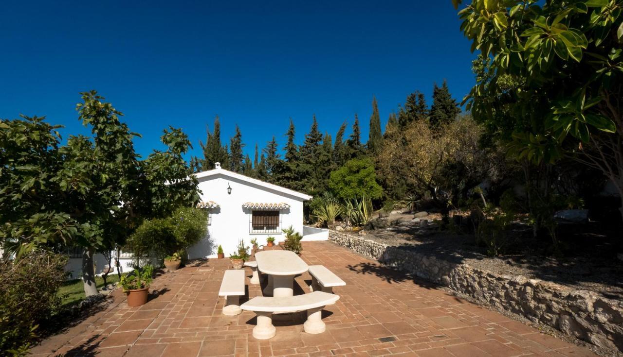 Private Heated Pool, Jacuzzi & 1225M2 Garden In Villa Cipreses Фрихилиана Экстерьер фото