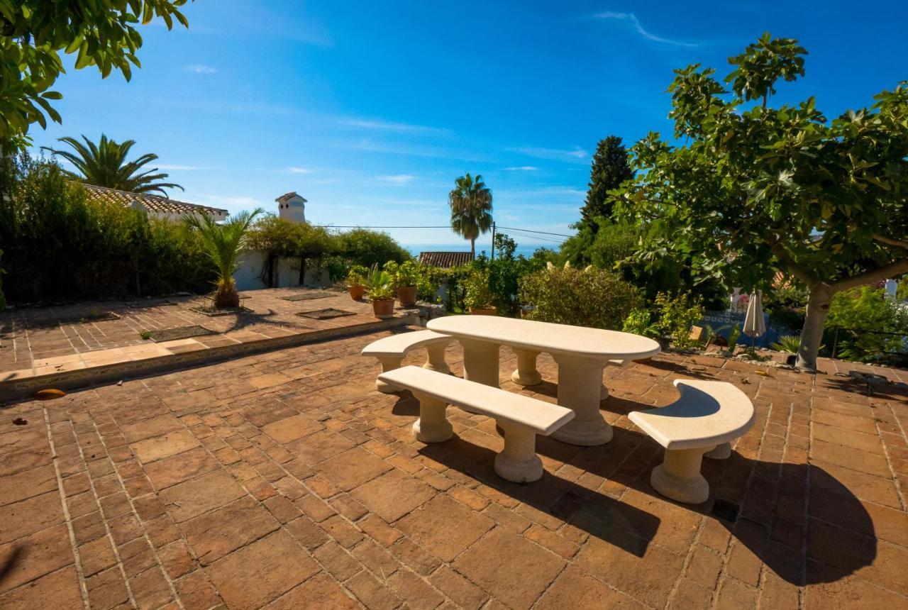 Private Heated Pool, Jacuzzi & 1225M2 Garden In Villa Cipreses Фрихилиана Экстерьер фото