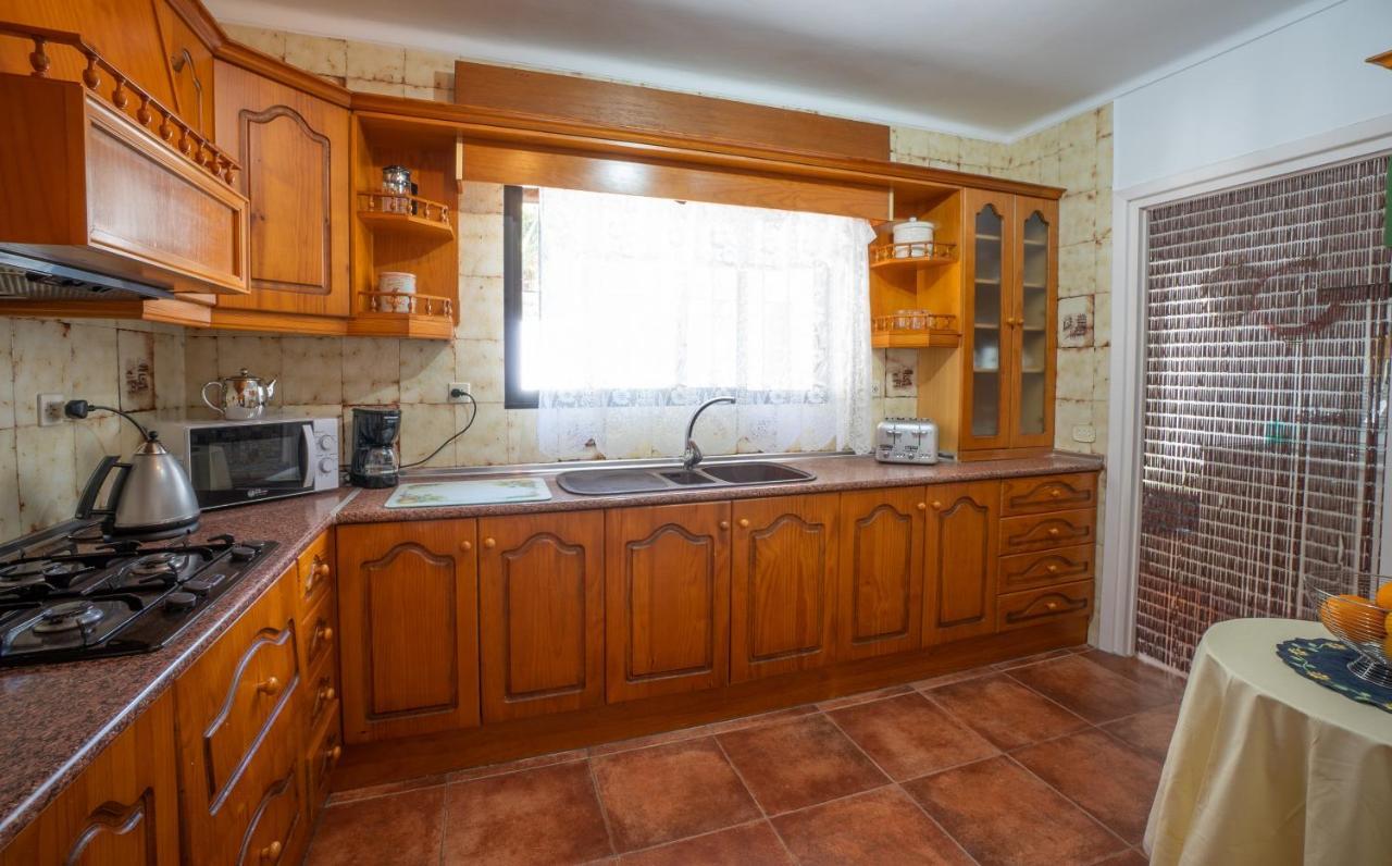 Private Heated Pool, Jacuzzi & 1225M2 Garden In Villa Cipreses Фрихилиана Экстерьер фото