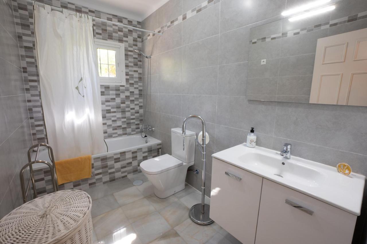 Private Heated Pool, Jacuzzi & 1225M2 Garden In Villa Cipreses Фрихилиана Экстерьер фото