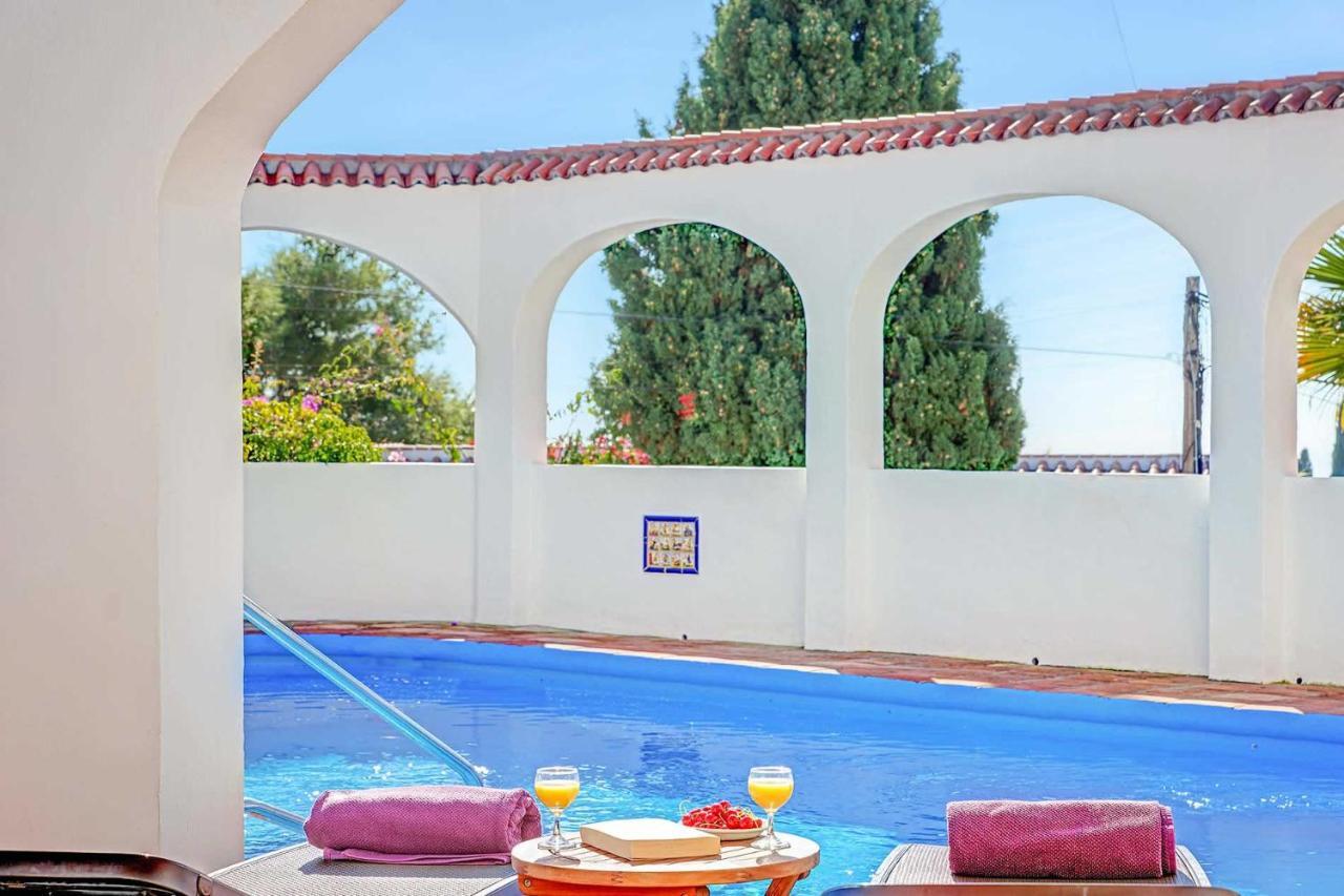 Private Heated Pool, Jacuzzi & 1225M2 Garden In Villa Cipreses Фрихилиана Экстерьер фото